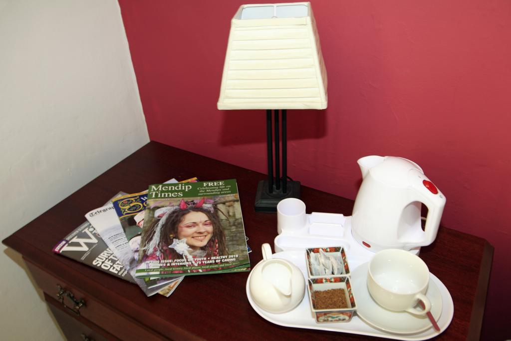 Bed and Breakfast The Beeches Churchill  Zewnętrze zdjęcie